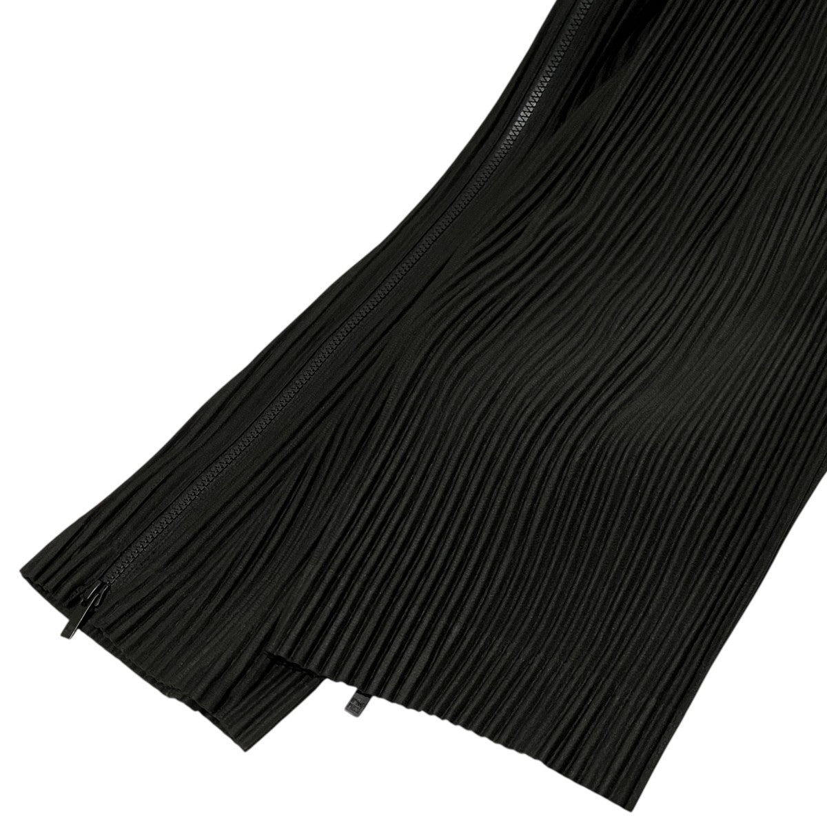 26SS【MULTI-FASTENED】プリーツパンツHP61JF232