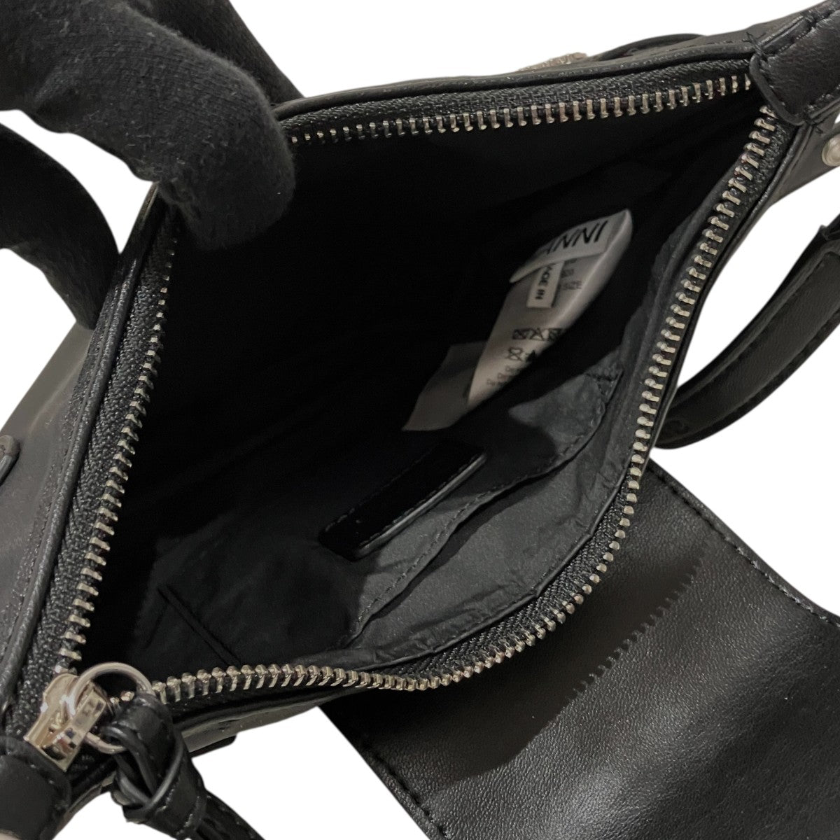 【Small Bucky Crossbody Bag】バックルショルダーバッグ