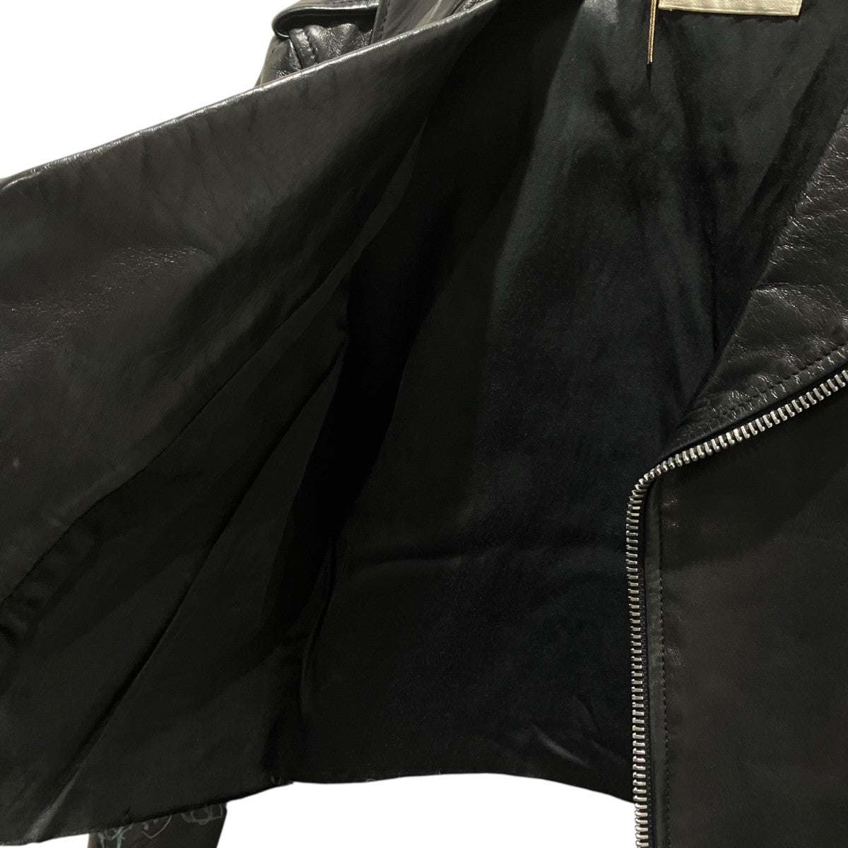 Saint Laurent Paris 短丈レザーライダースジャケット471464 Y5OA2 古着・中古-4枚目のアイテム画像