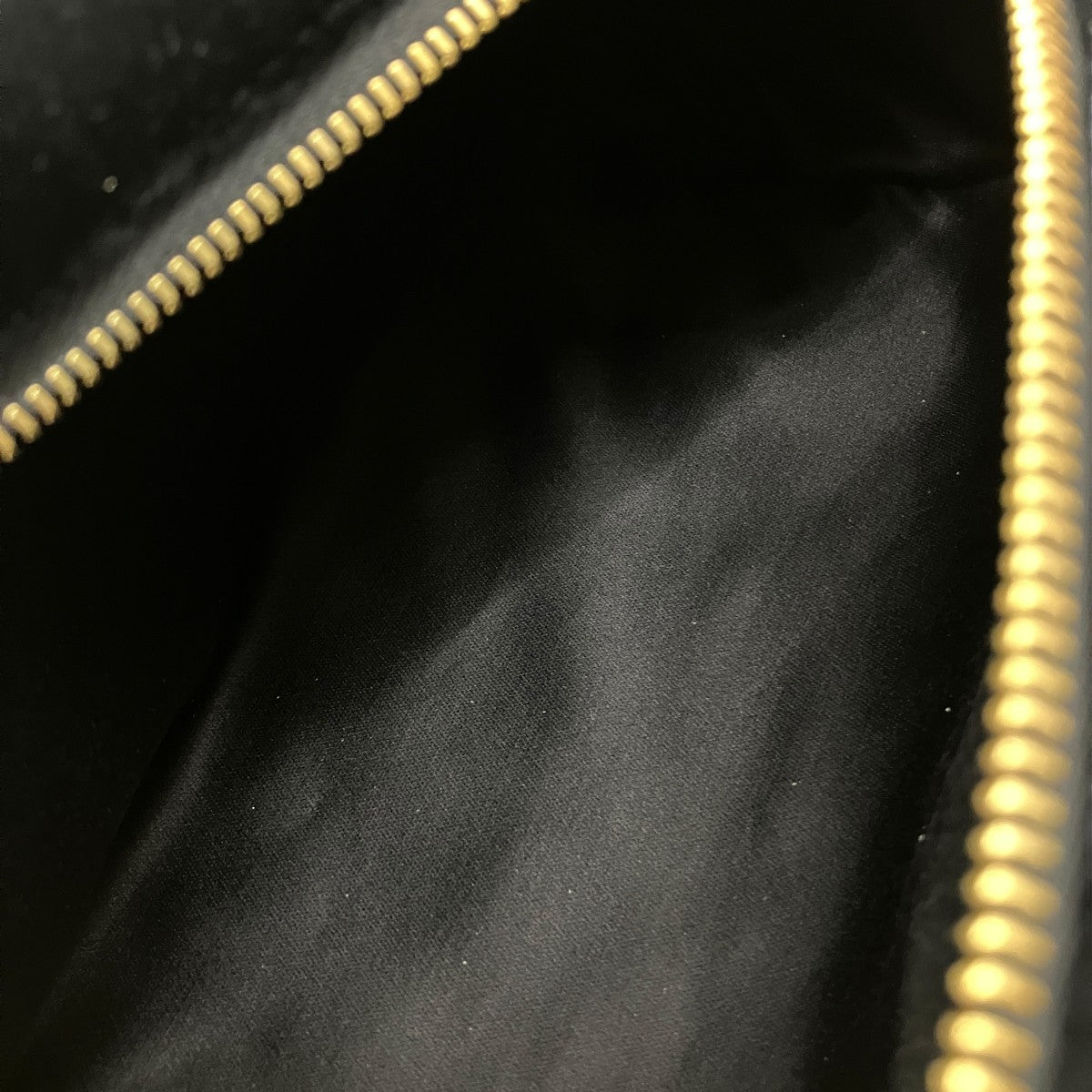 MIU MIU(ミュウミュウ) ベルベットポーチ5NE851 5NE851 製造番号なし