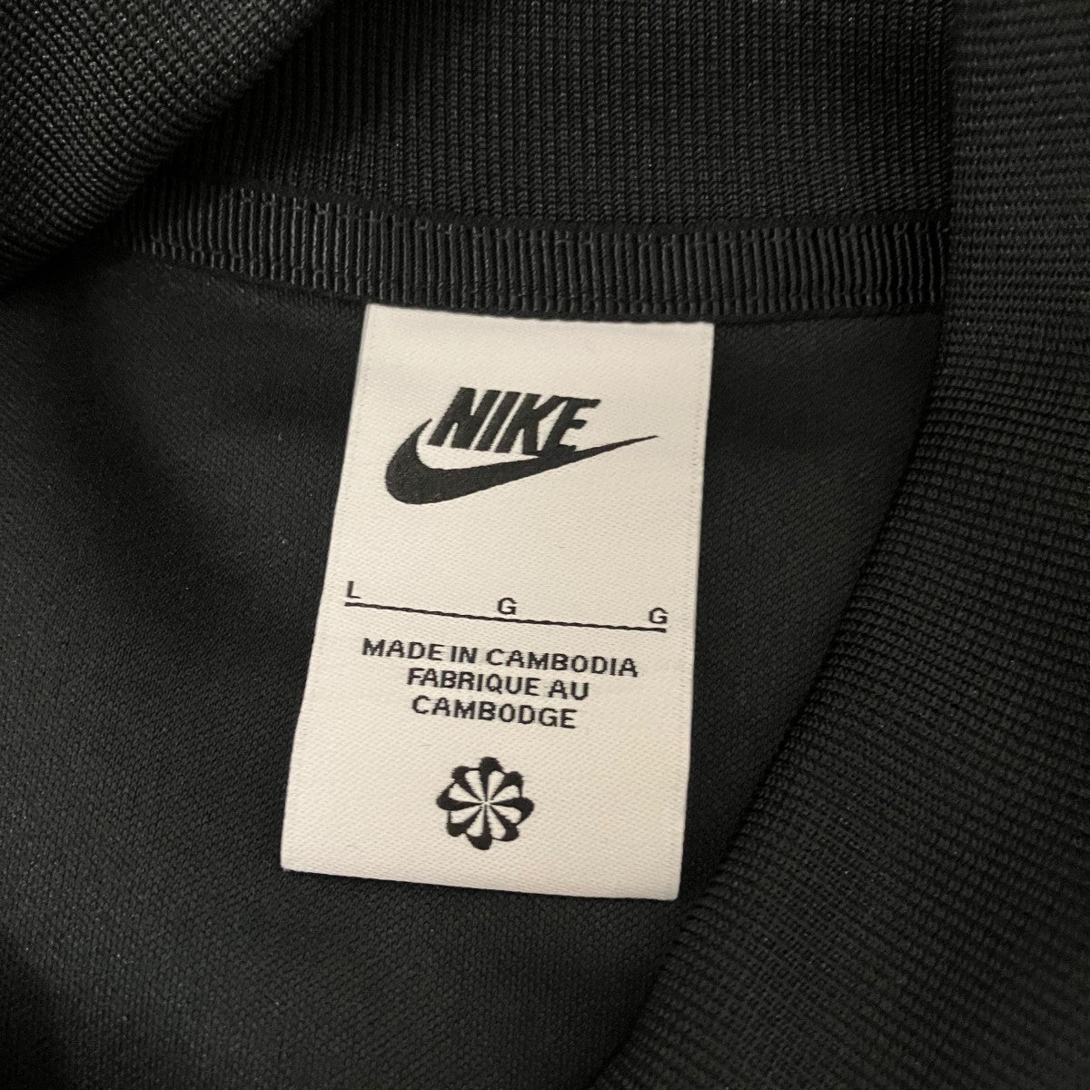 【NIKE WMNS NSW PLEATED JACKET】プリーツ切替トラックジャケットIM7458-010