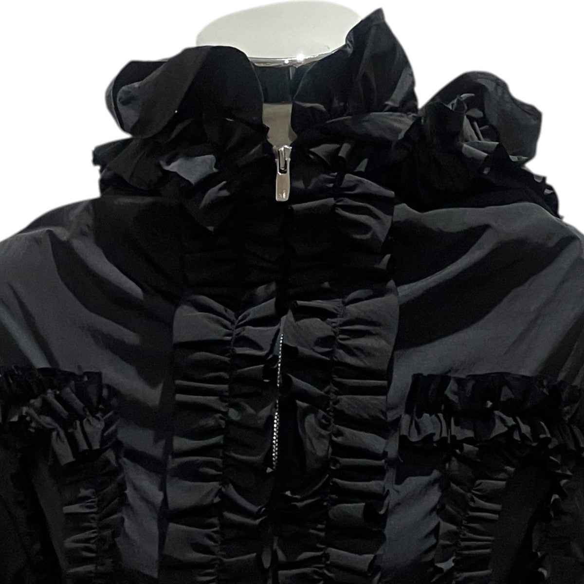 26SS【NYLON FRILLED MOUNTAIN PARKA】フリルナイロンジャケットGRNTJ008