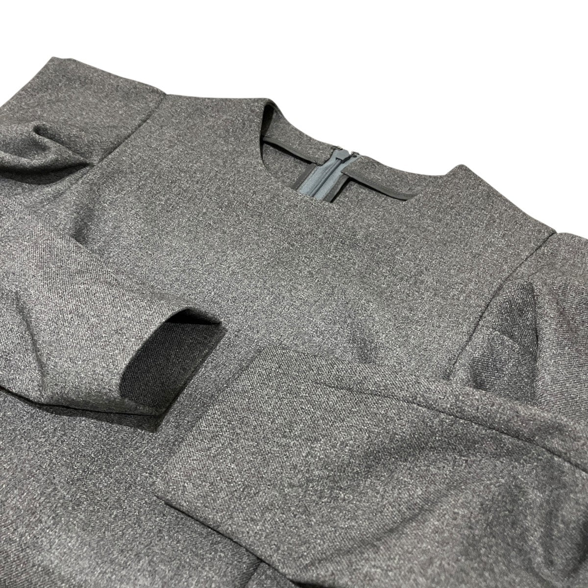 tops Manonトンガリパフ長袖カットソー