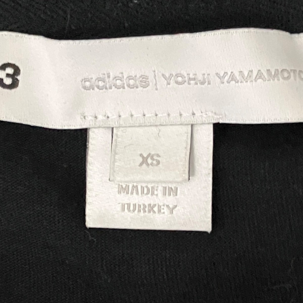 【SQUARE LABEL GRAPHIC SS TEE】プリントTシャツGV6060 ABW003