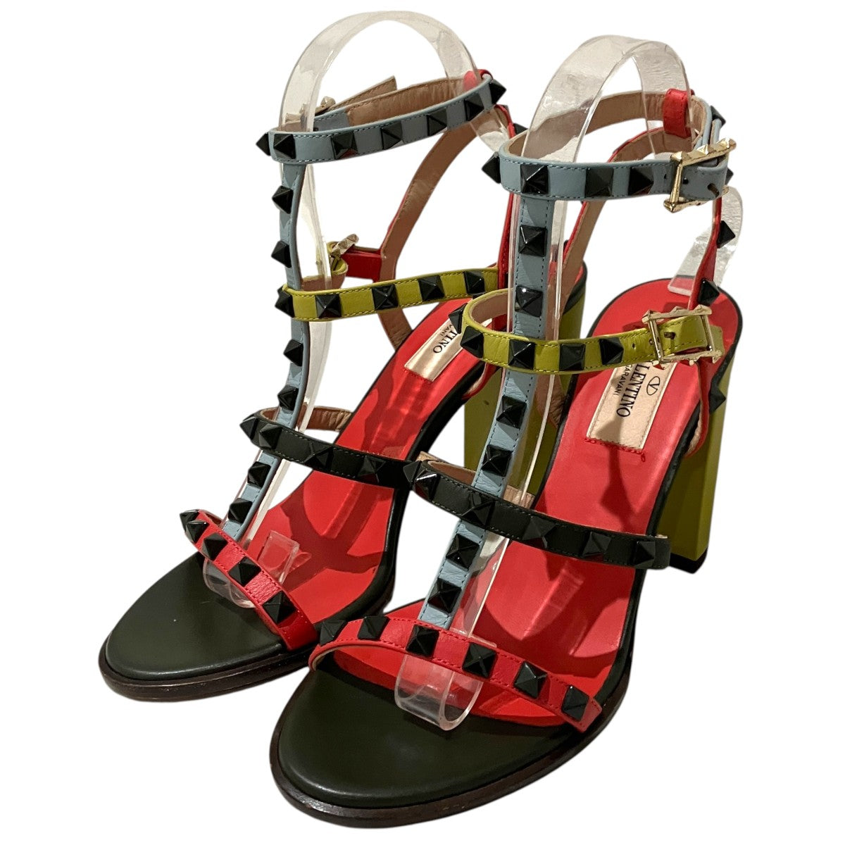 VALENTINO GARAVANI ロックスタッズサンダル 古着・中古-1枚目のアイテム画像