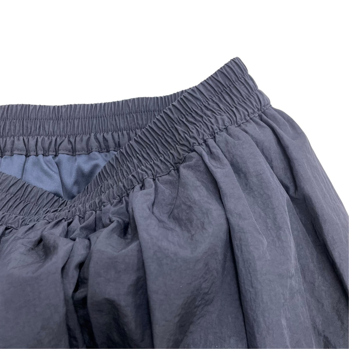 ボリュームヘムナイロンスカート13WFS251014