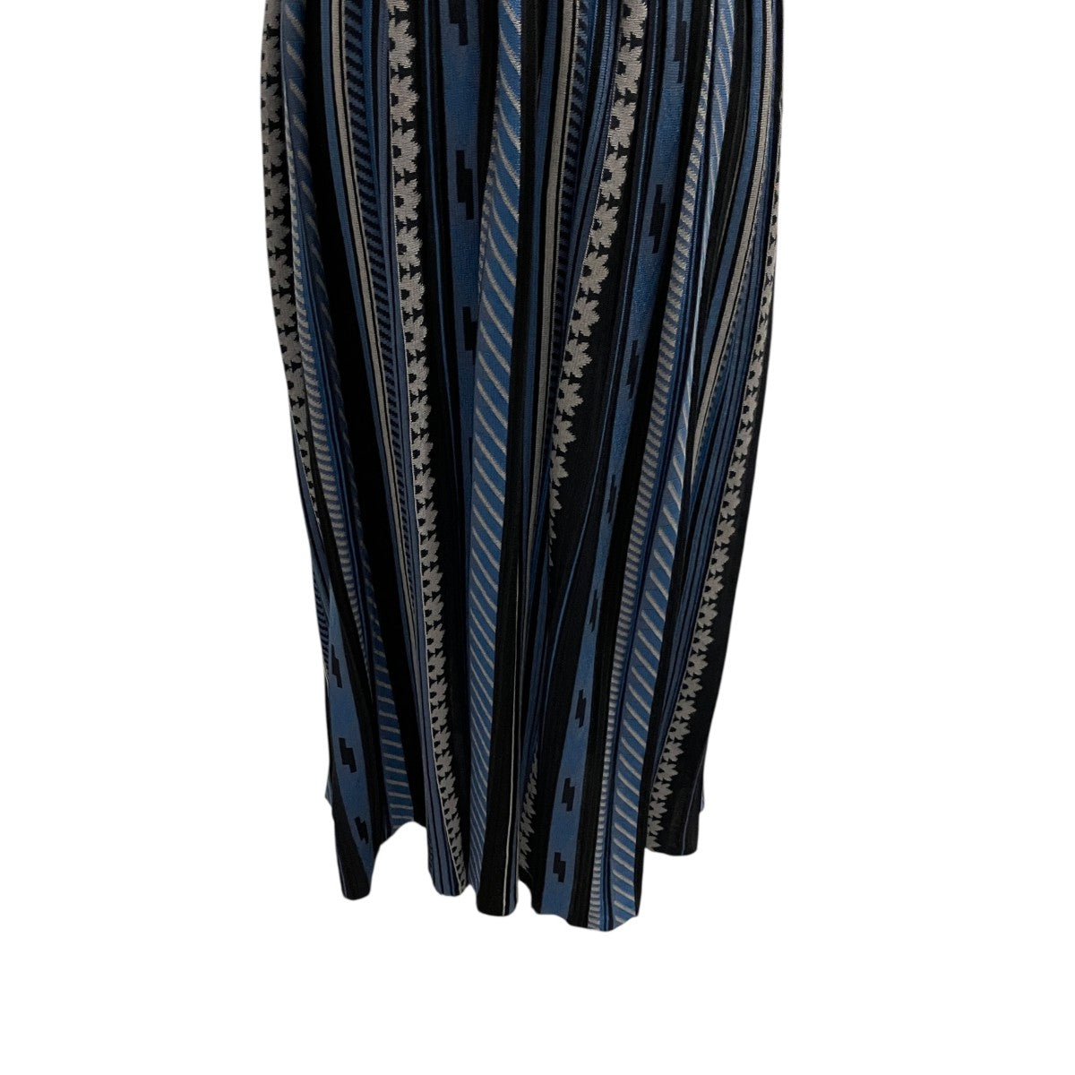 25AWGeometric Pattern Knitted DressニットワンピースMM25FKN008
