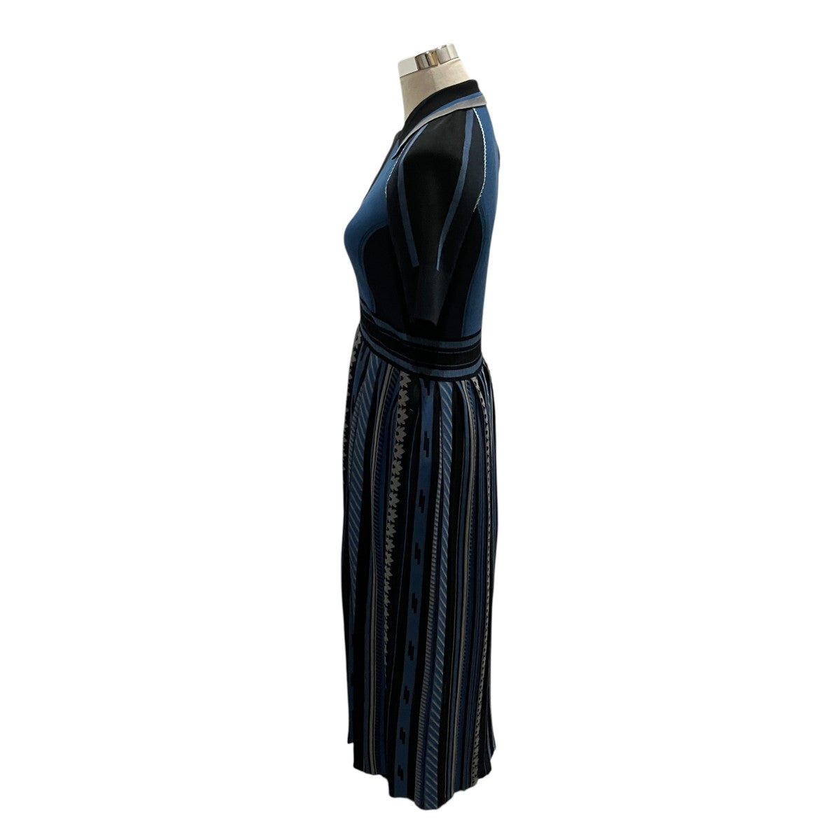 25AWGeometric Pattern Knitted DressニットワンピースMM25FKN008