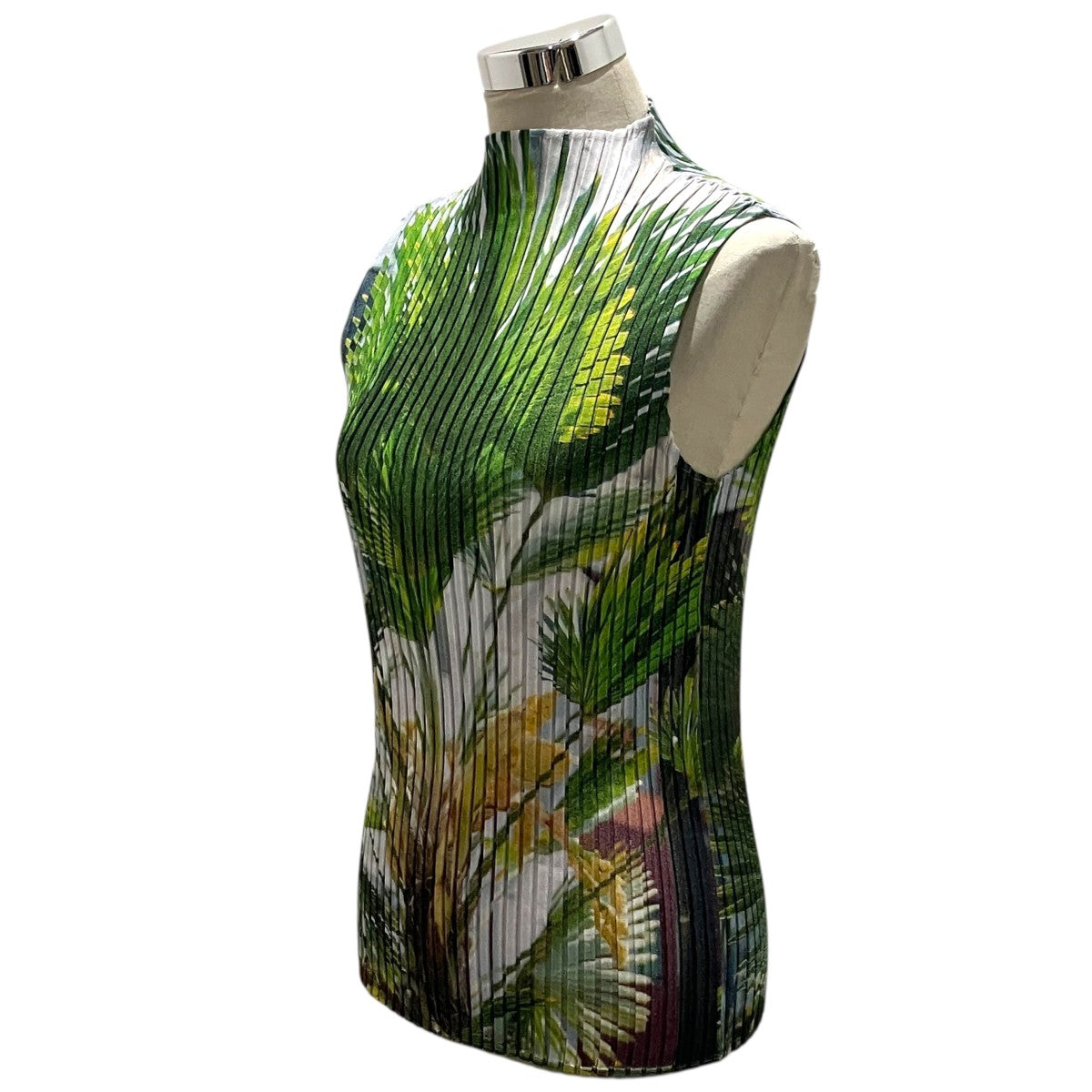 【URBAN JUNGLE PLEATS】ノースリーブプリーツカットソーIM61FJ638