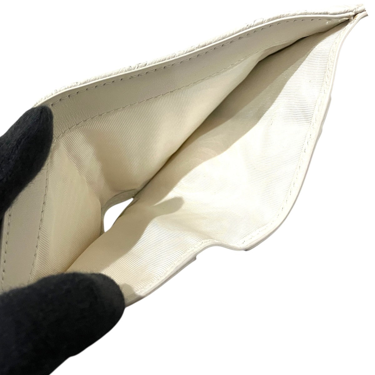 【カロ　ハイビスカスウォレット】3つ折り財布
