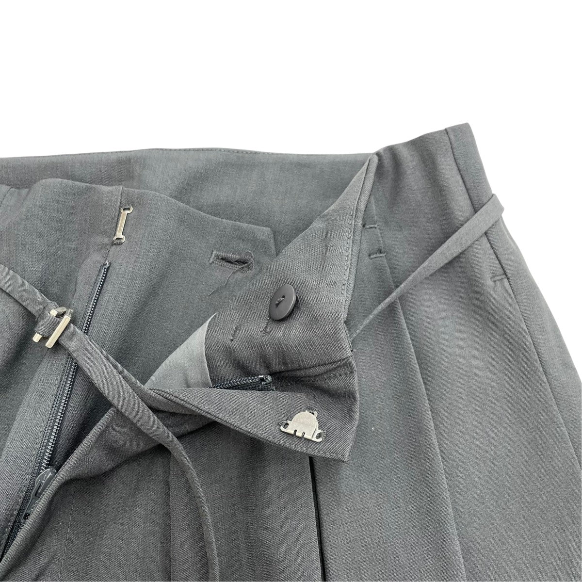 MULTI TUCK NARROW BELTスラックスパンツ0126108950620