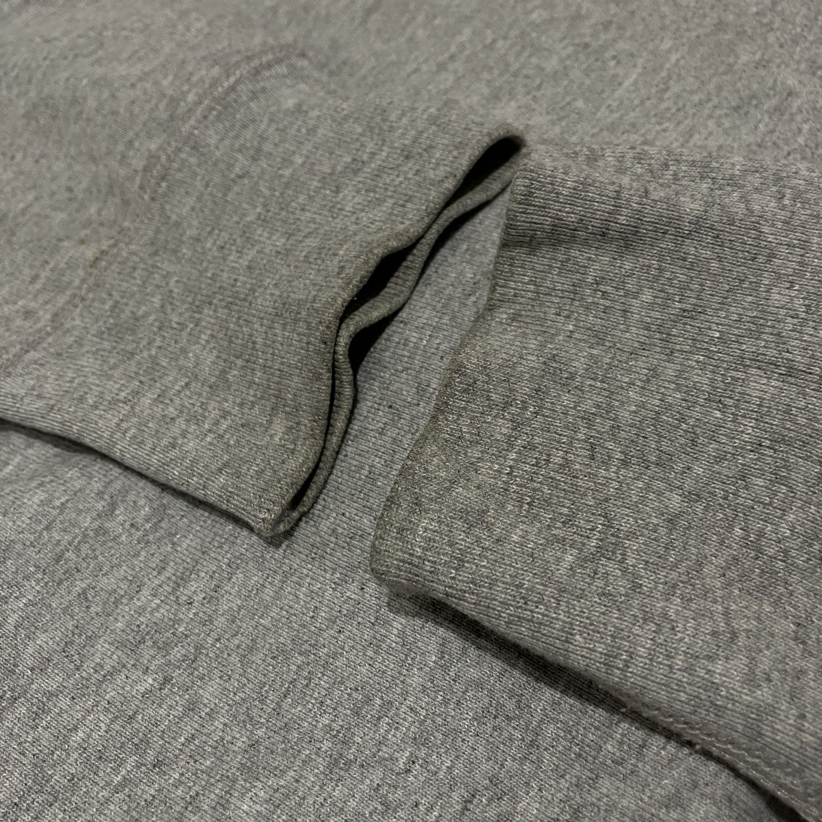 23AW【SMALL BOX LOGO HOODED SWEATSHIRT】胸ボックスロゴパーカー