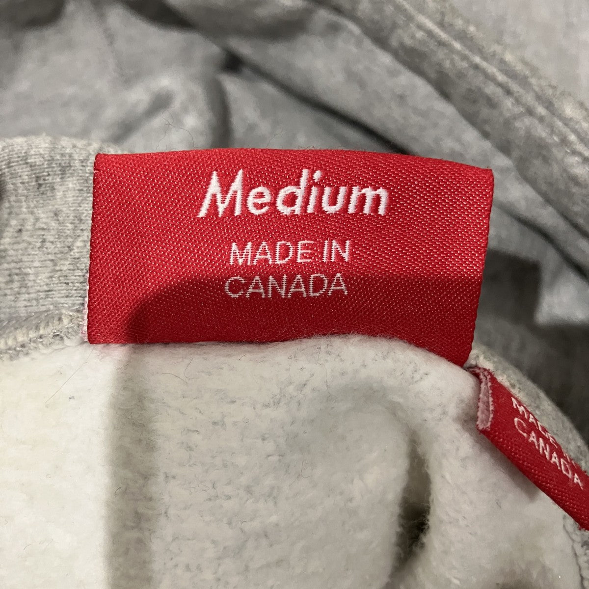 23AW【SMALL BOX LOGO HOODED SWEATSHIRT】胸ボックスロゴパーカー