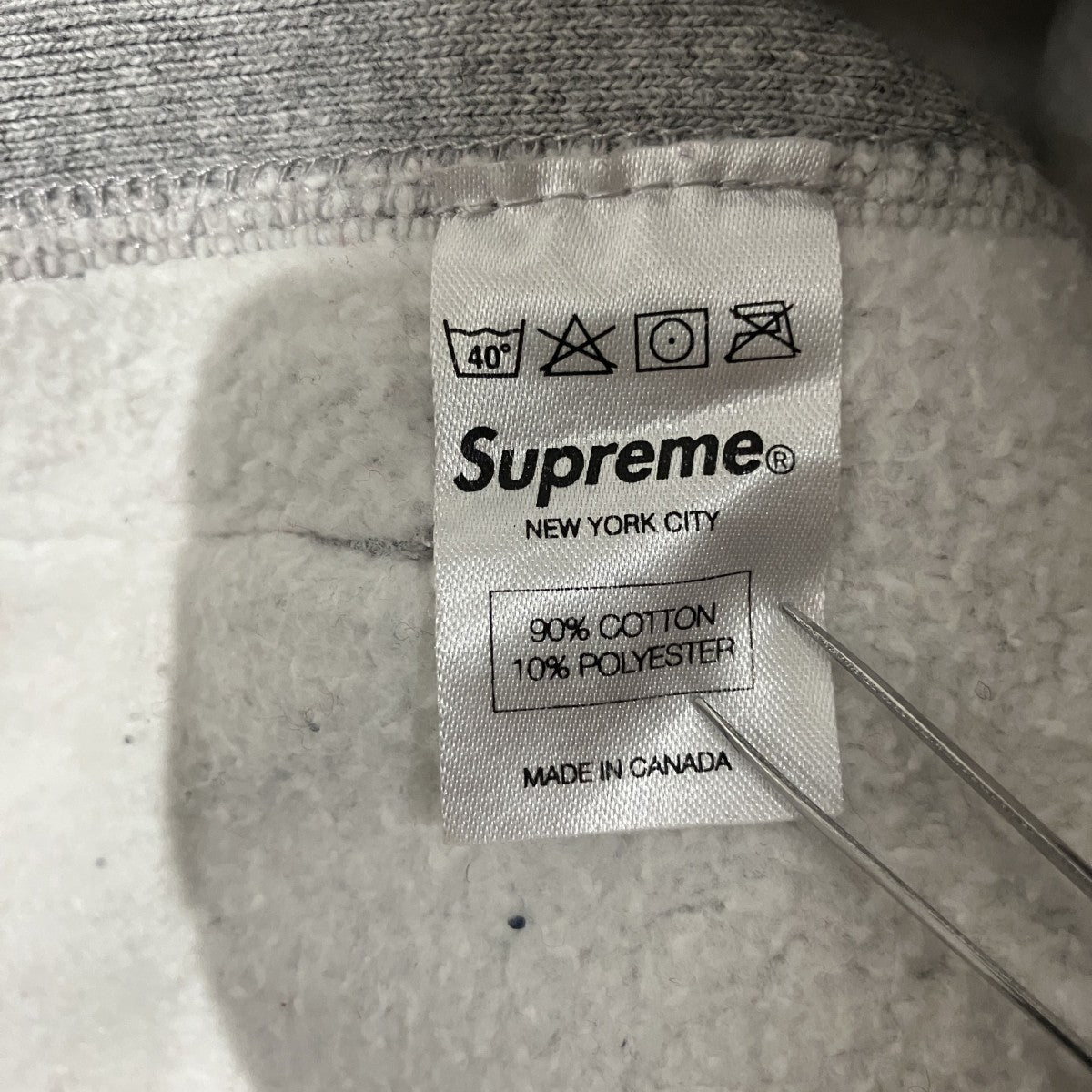 23AW【SMALL BOX LOGO HOODED SWEATSHIRT】胸ボックスロゴパーカー