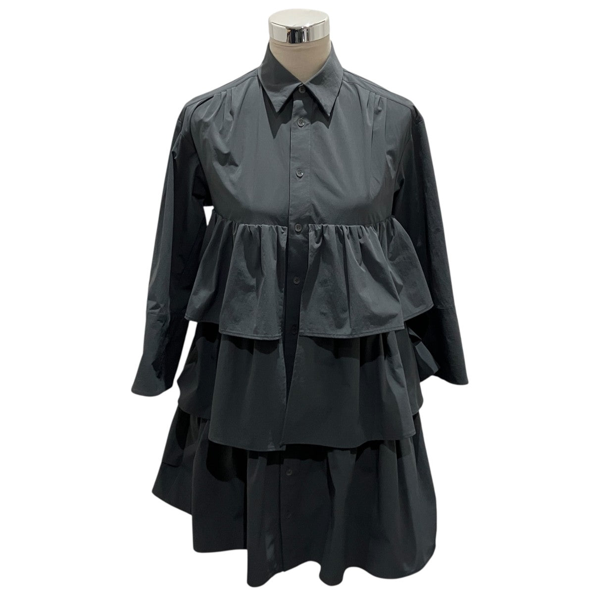 【th ／ Ruffle Volumed Dress】フリルブラウス2302-WDR11-W208