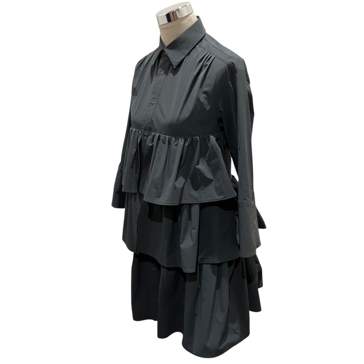 【th ／ Ruffle Volumed Dress】フリルブラウス2302-WDR11-W208