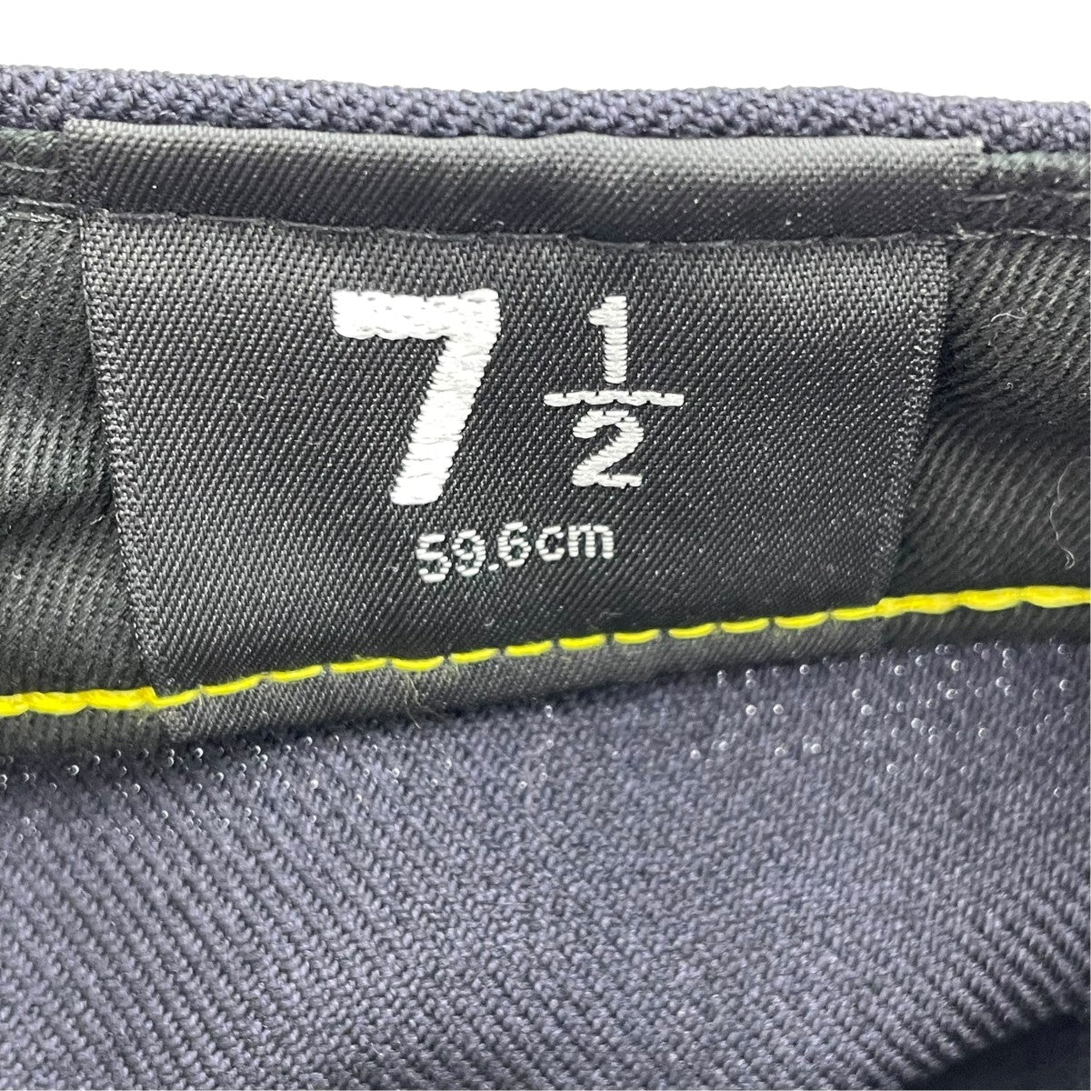 GENUINEキャップ208824