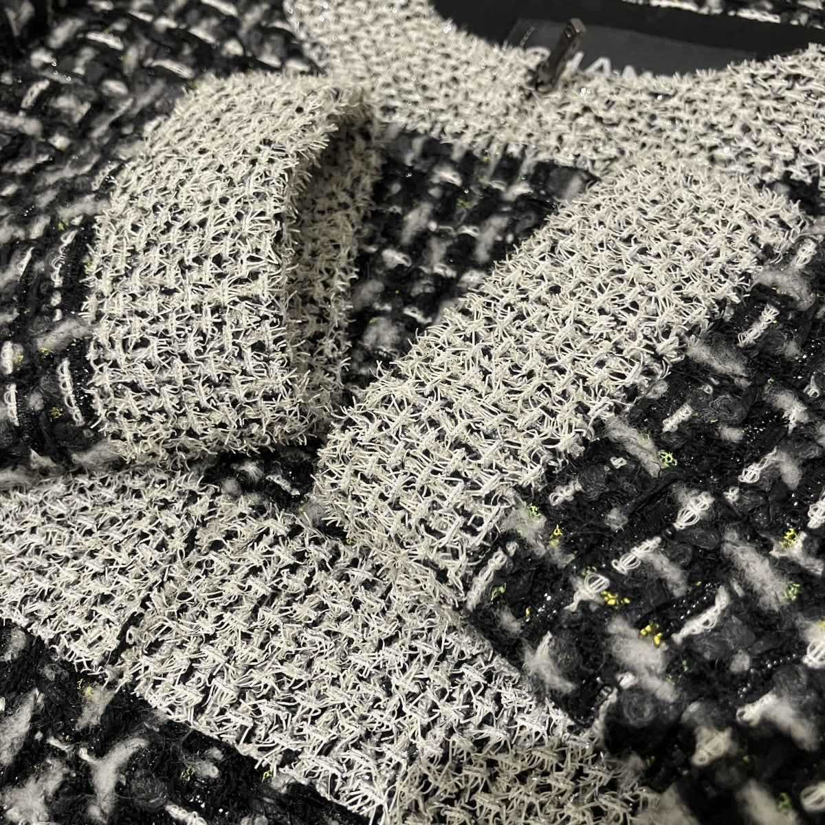 CHANEL ノーカラーツイードジャケットP57217V30748 古着・中古-6枚目のアイテム画像