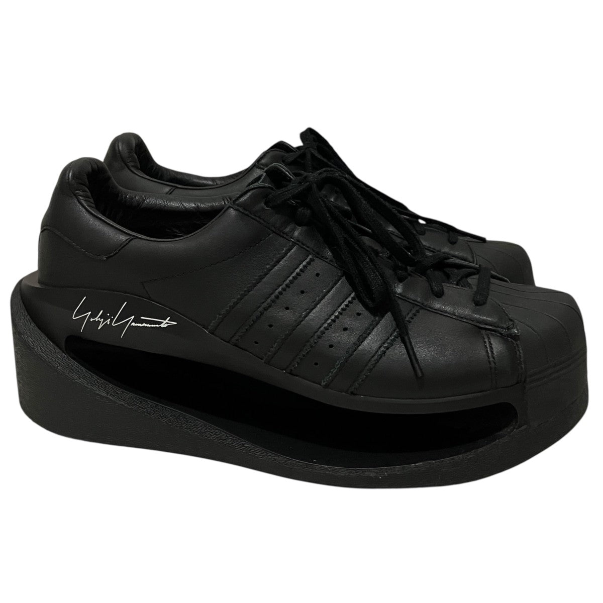 【Gendo Superstar `Triple Black`】ローカットスニーカーJS2467