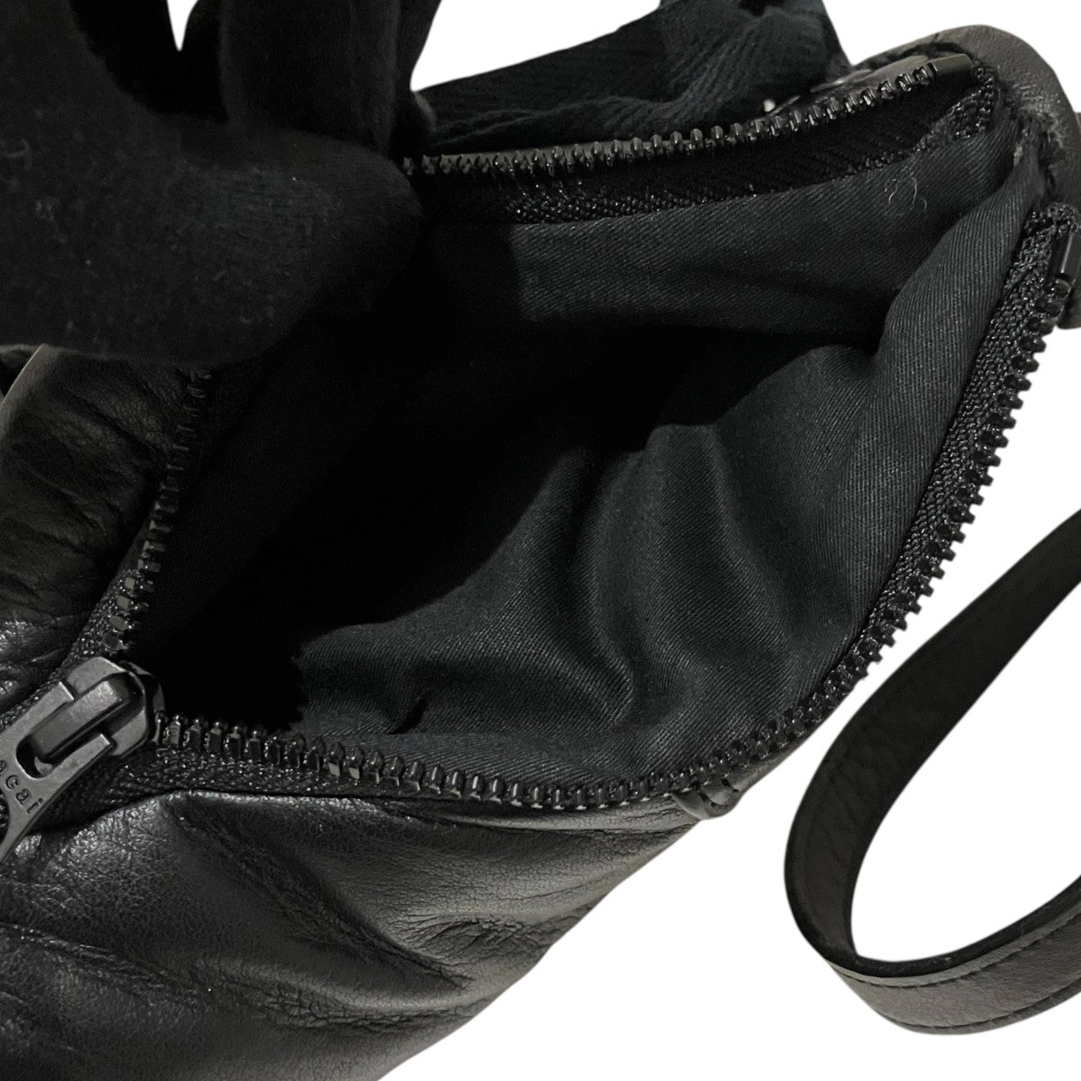 26AW【Box Glove Pouch】レザーショルダーバッグ