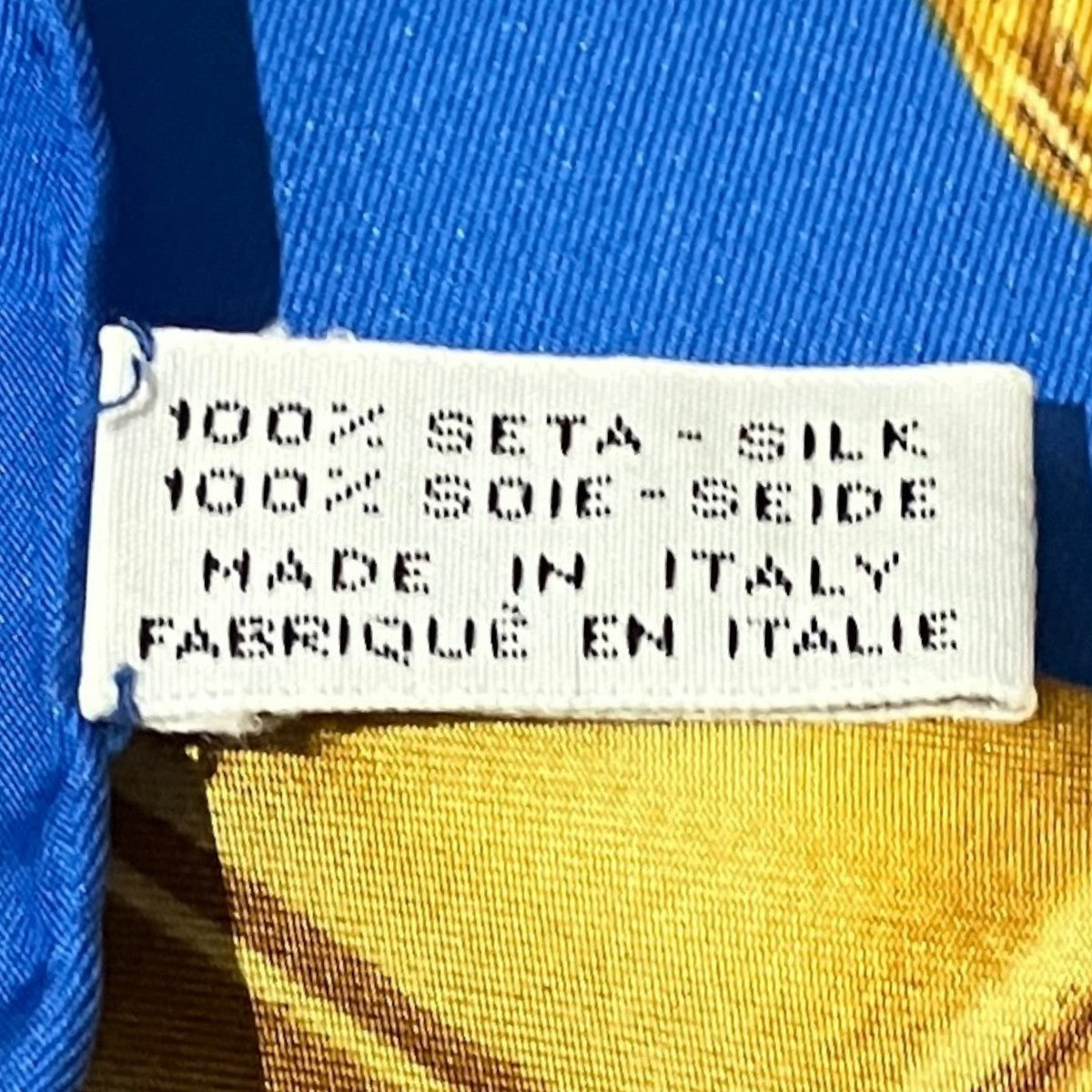 シルクスカーフ