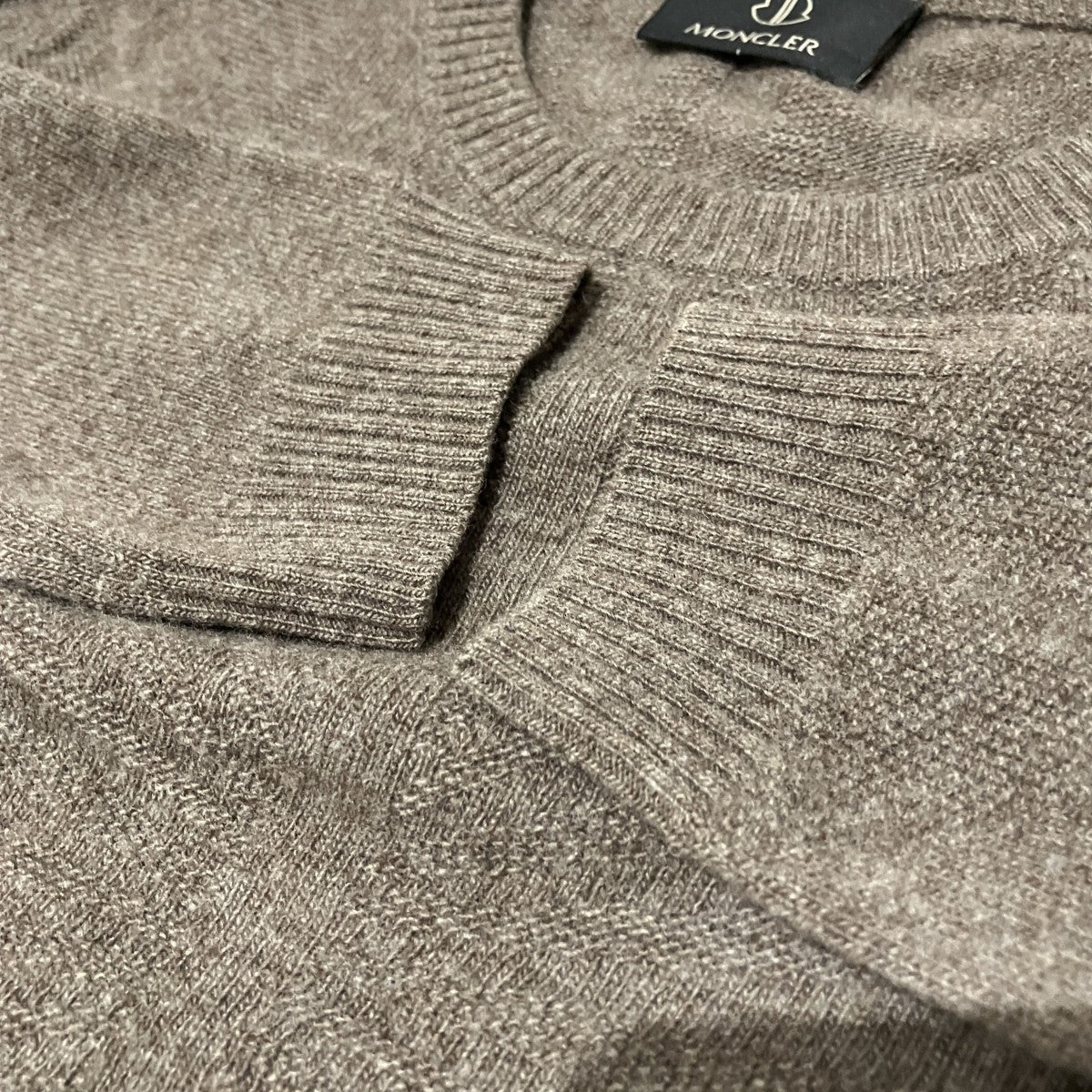 クルーネックニットJUMBO ROUND NECK