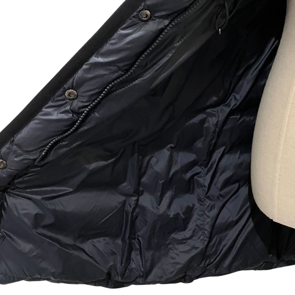 MONCLER 【HERMINE】ダウンコートD20934930005 古着・中古-3枚目のアイテム画像