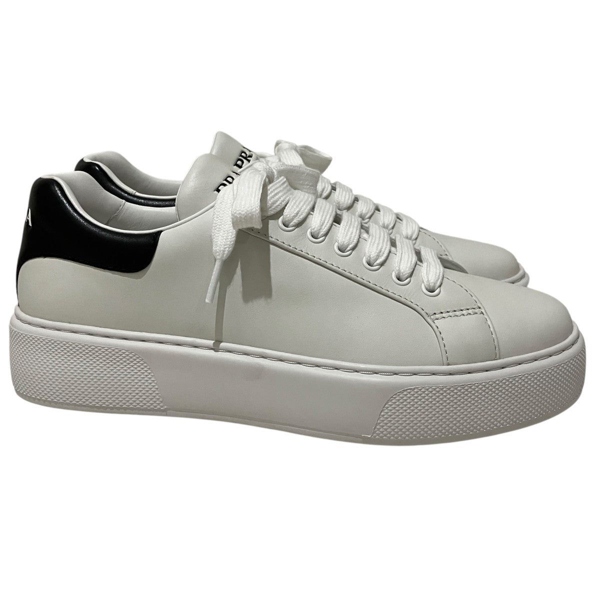PRADA ローカットスニーカー2EG 361 古着・中古-4枚目のアイテム画像
