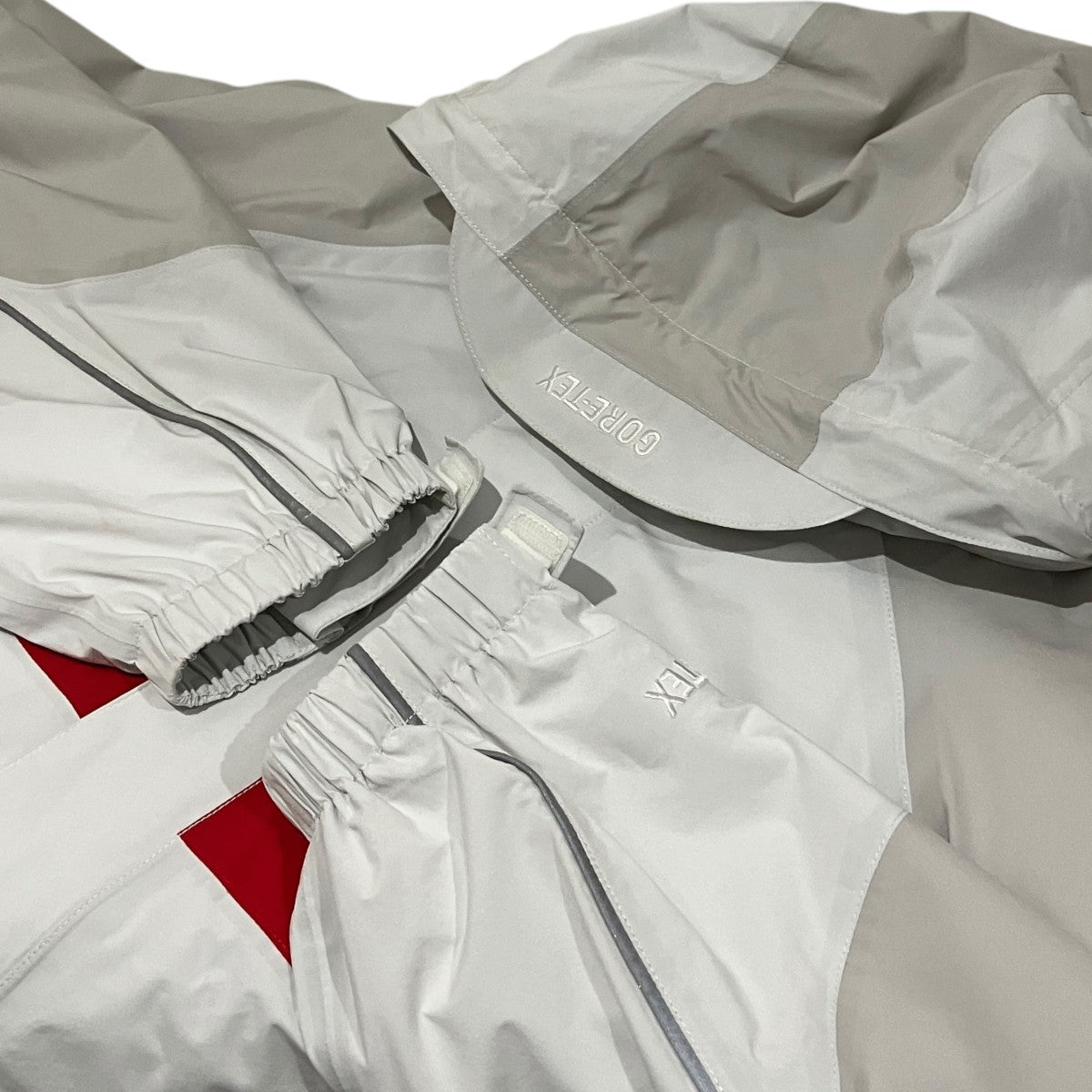 【GORE-TEX HoodedJacket】ナイロンジャケット