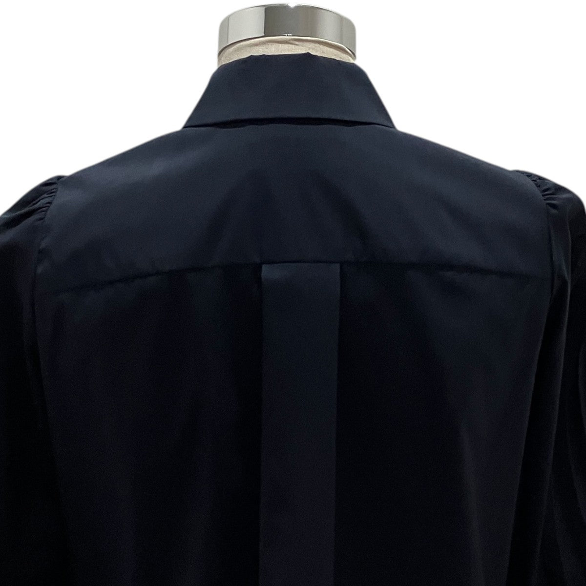 mame kurogouchi 【Curved Pleated Shirt】長袖シャツMM22FW-SH041 古着・中古-4枚目のアイテム画像
