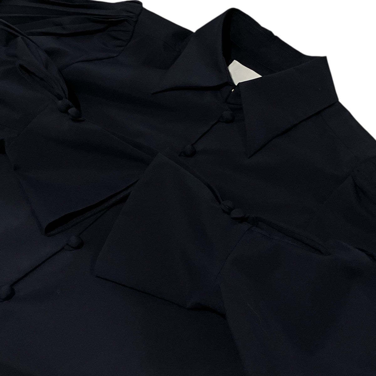 mame kurogouchi 【Curved Pleated Shirt】長袖シャツMM22FW-SH041 古着・中古-6枚目のアイテム画像