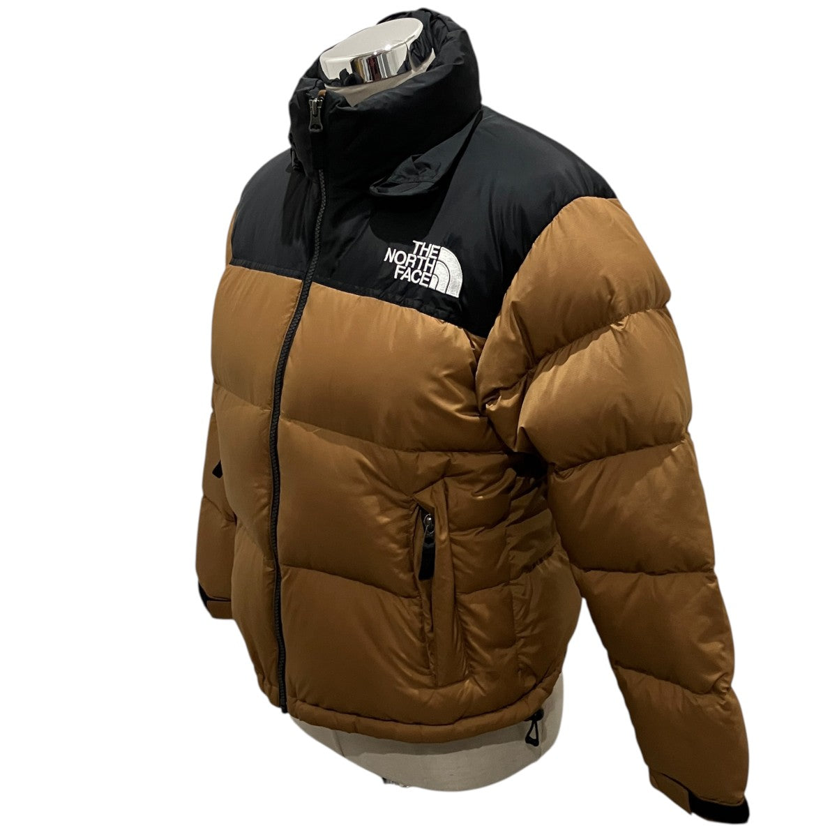 THE NORTH FACE 【ヌプシ】ダウンジャケットNDW91952 古着・中古-2枚目のアイテム画像