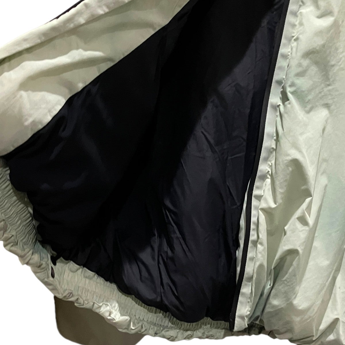 LOEWE×On 【RUNNING TECHNICAL SHELL PUFFER JACKET】中綿ジャケット1ME12122919 古着・中古-3枚目のアイテム画像