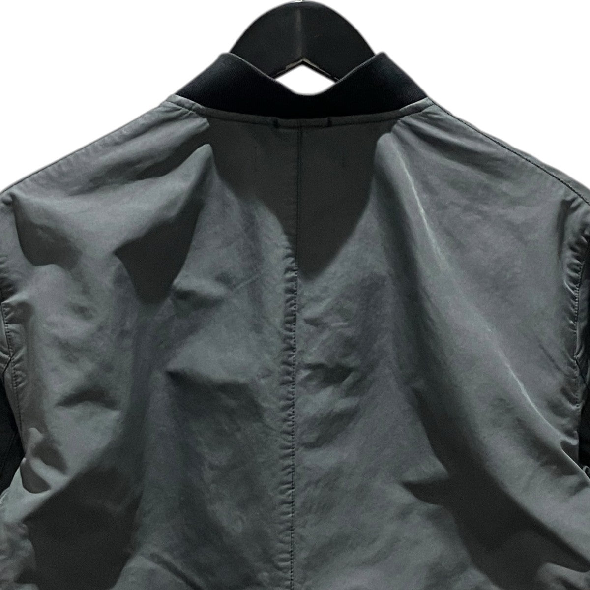 STONE ISLAND ロゴワッペンブルゾン561940707 古着・中古-3枚目のアイテム画像