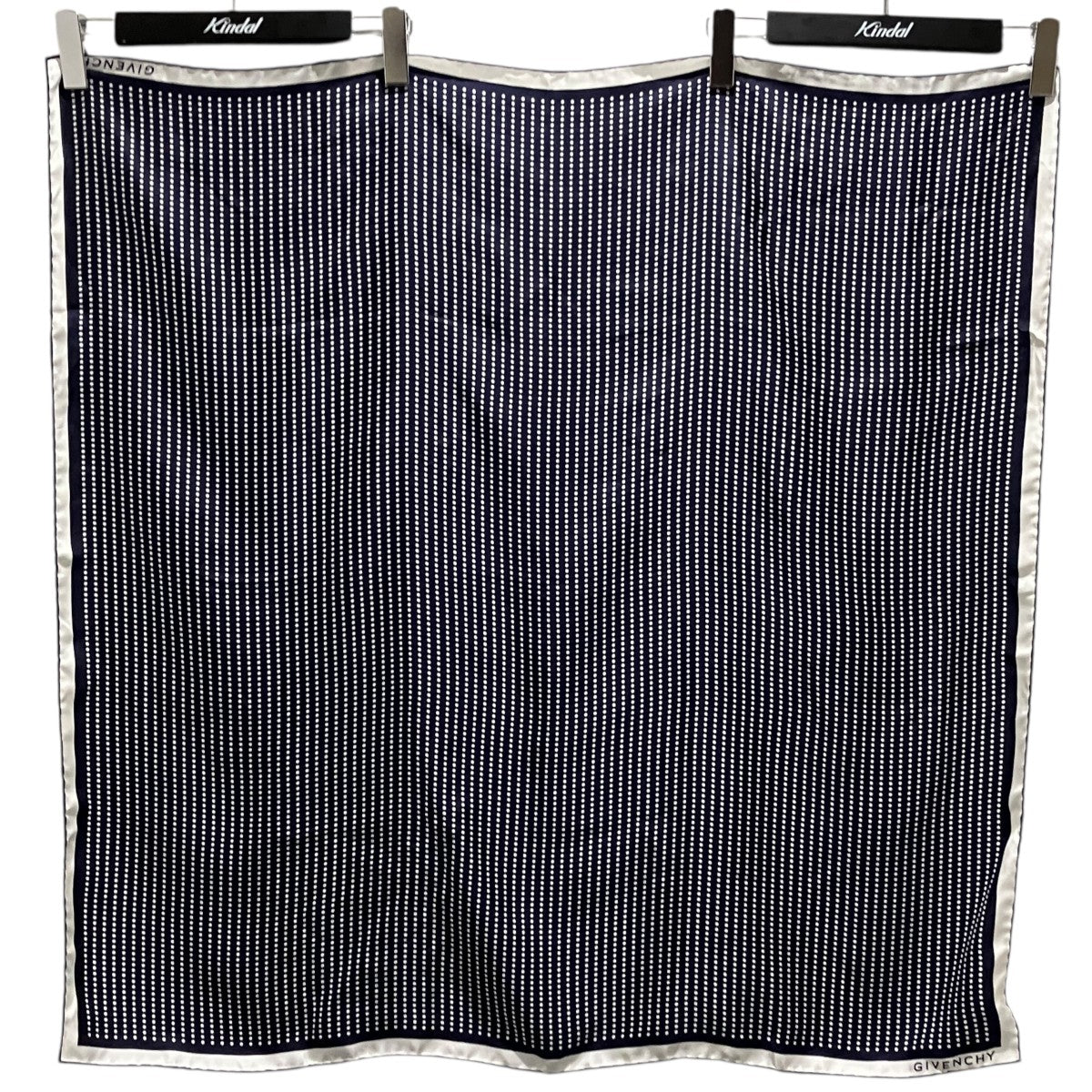 GIVENCHY ドット柄シルクスカーフ 古着・中古-1枚目のアイテム画像