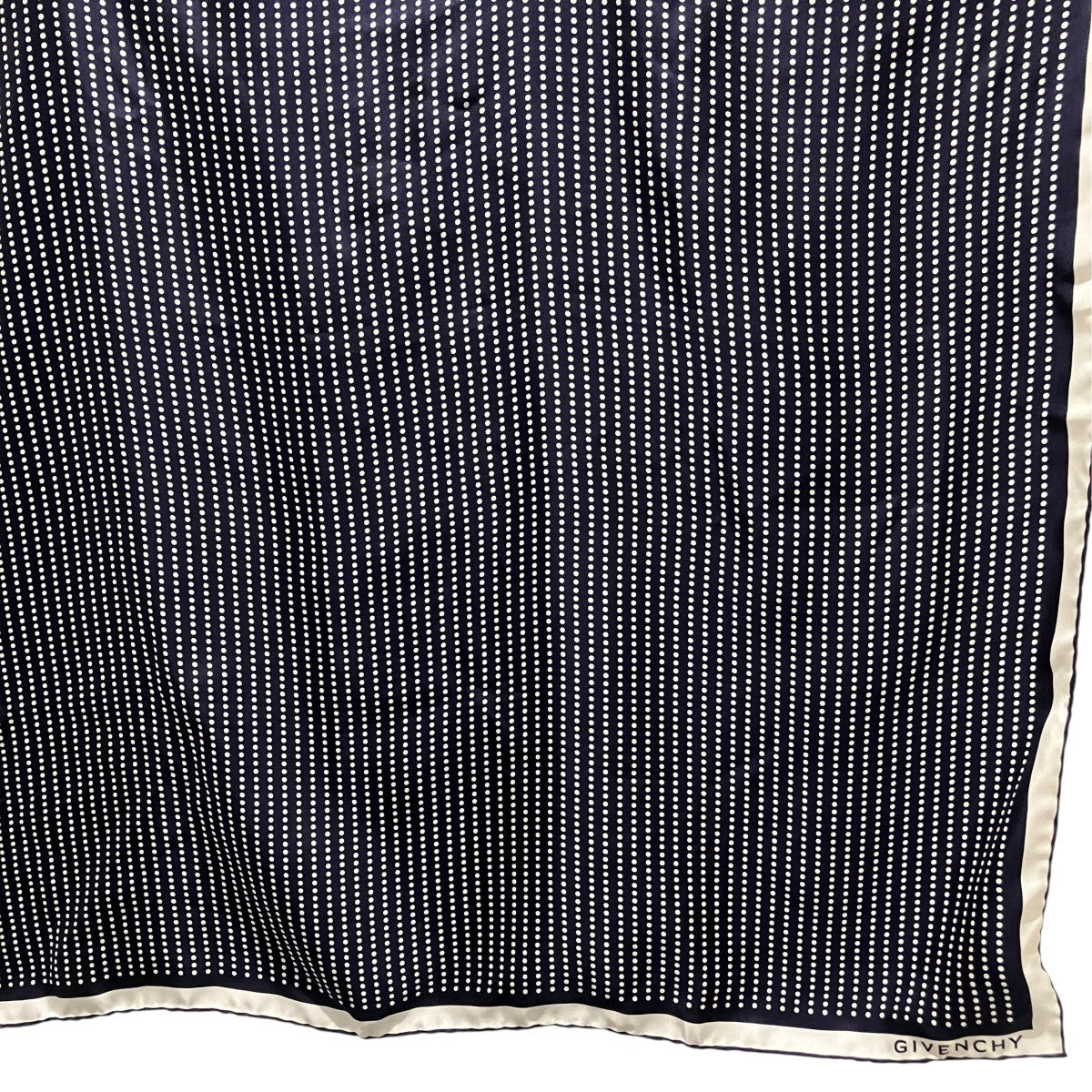 GIVENCHY ドット柄シルクスカーフ 古着・中古-4枚目のアイテム画像