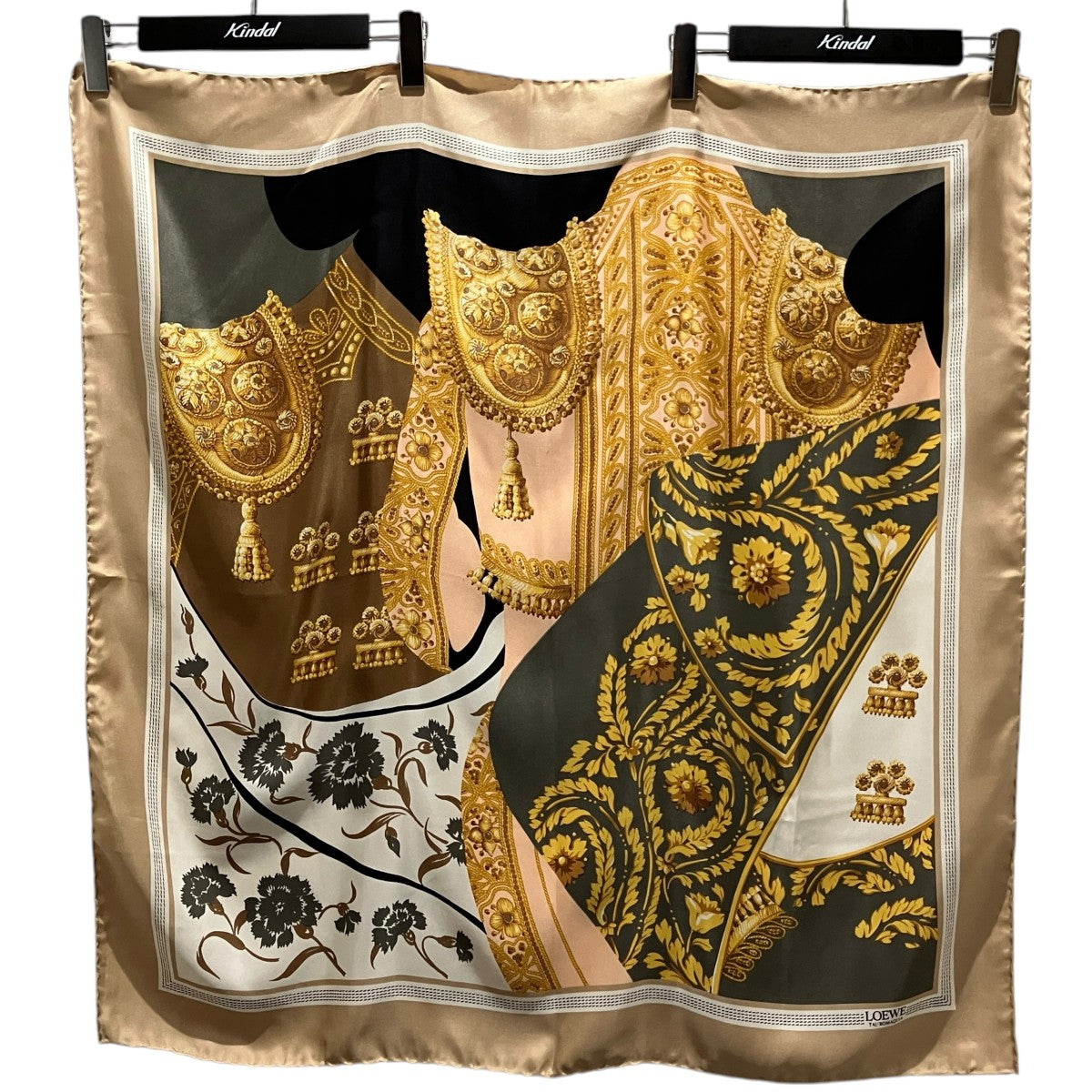 LOEWE シルクスカーフ 古着・中古-1枚目のアイテム画像