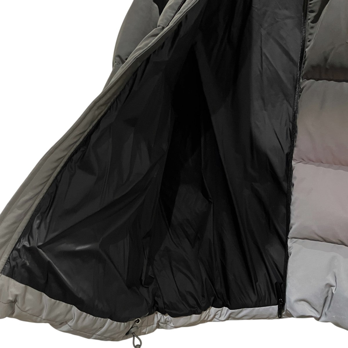 ALEXANDER WANG 【Reflective Gradient Puffer Jacket】ダウンジャケット6WC1263012 古着・中古-4枚目のアイテム画像