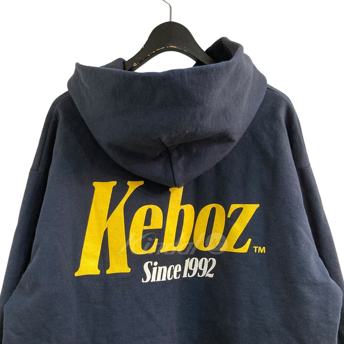 KEBOZ(ケボズ) バックロゴプリントパーカー ネイビー サイズ 13 ...
