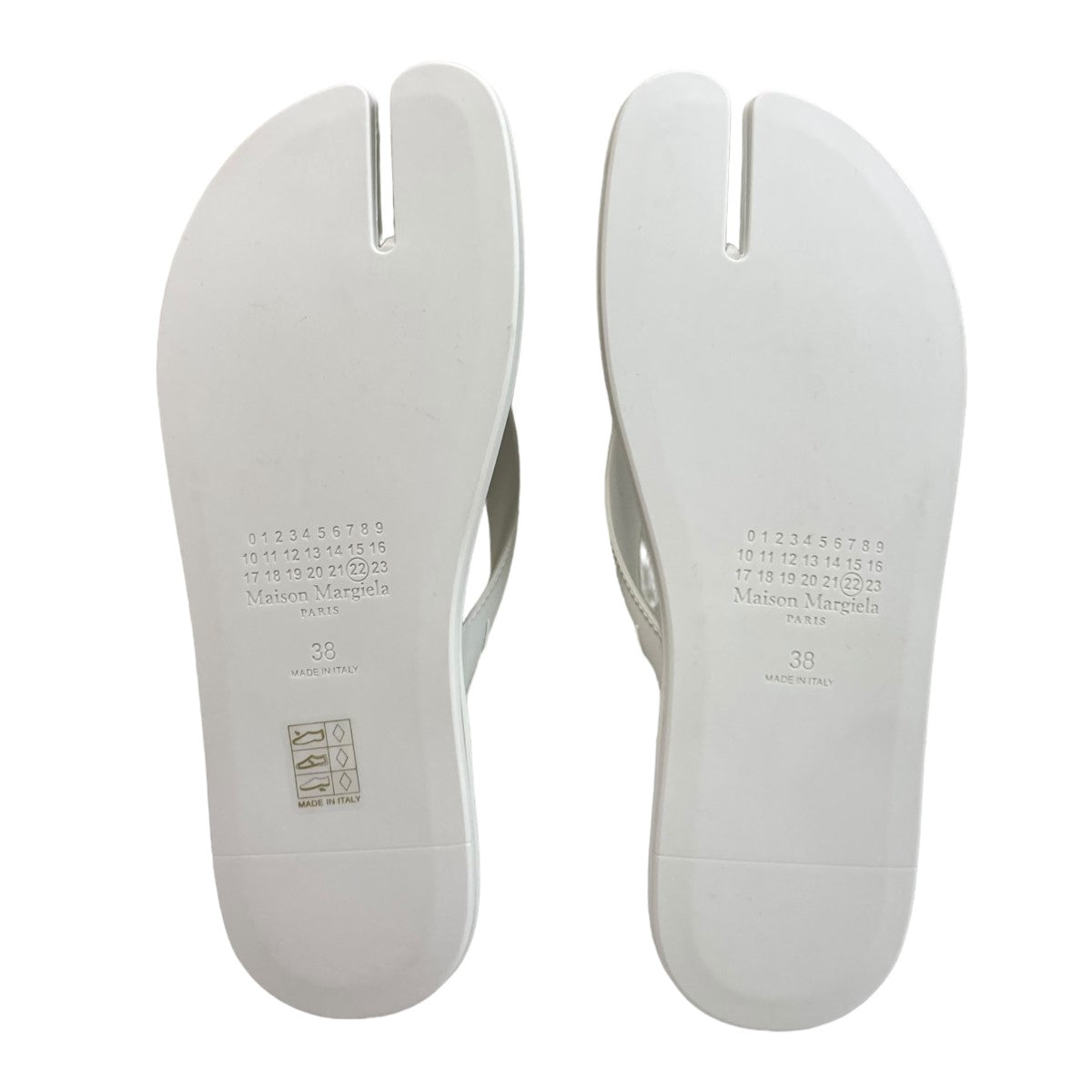 Maison Margiela 22(メゾンマルジェラ22) 2022SS TABI FLIP FLOP 足袋ビーチサンダル ホワイト サイズ  24｜【公式】カインドオルオンライン ブランド古着・中古通販【kindal】