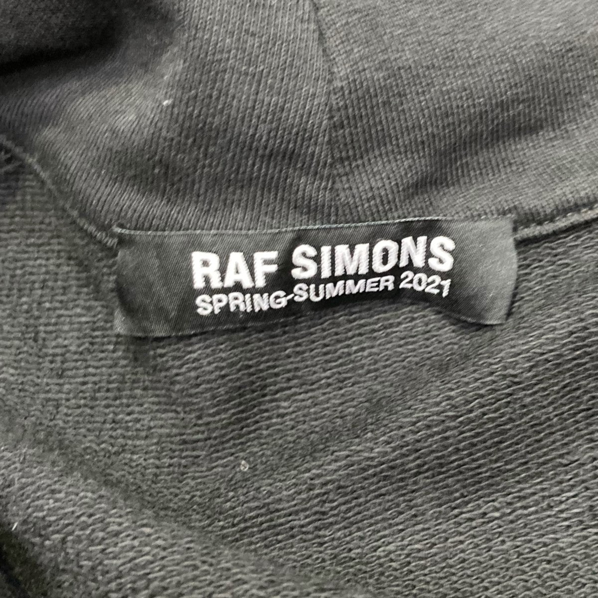 RAF SIMONS(ラフシモンズ) 21SSTEENAGE DREAMS OVERSIZED ZIP HOODIEバックデザインジップアップパーカー  211-M177 ブラック サイズ S｜【公式】カインドオルオンライン ブランド古着・中古通販【kindal】