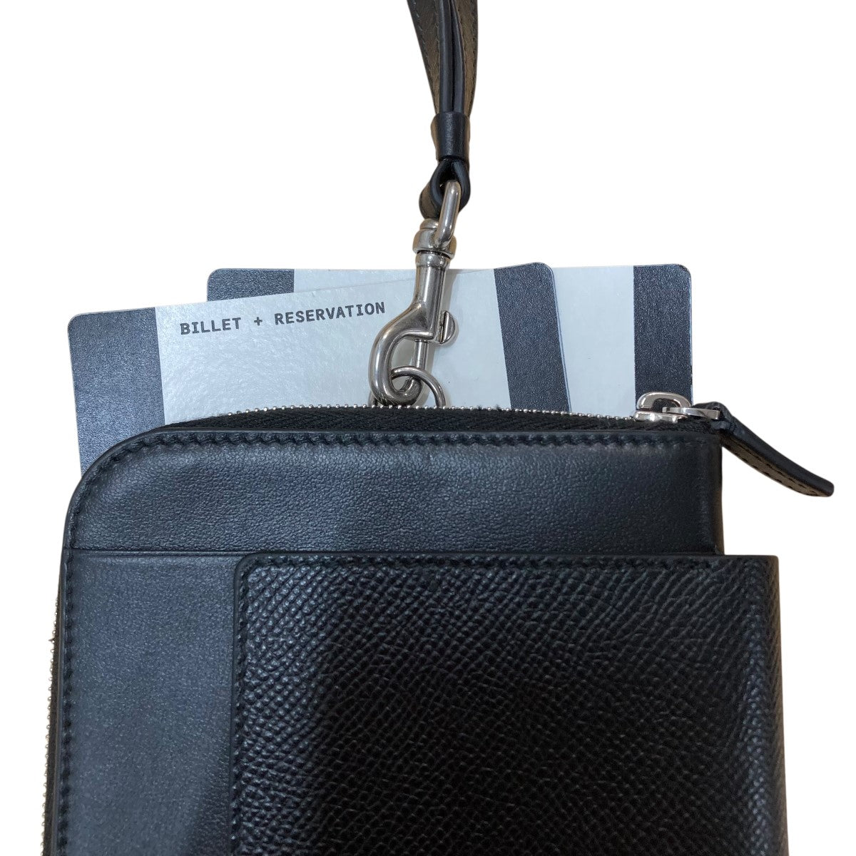 BALENCIAGA パスポートケース 黒 バレンシアガ ブラック パスポートケース - メルカリ