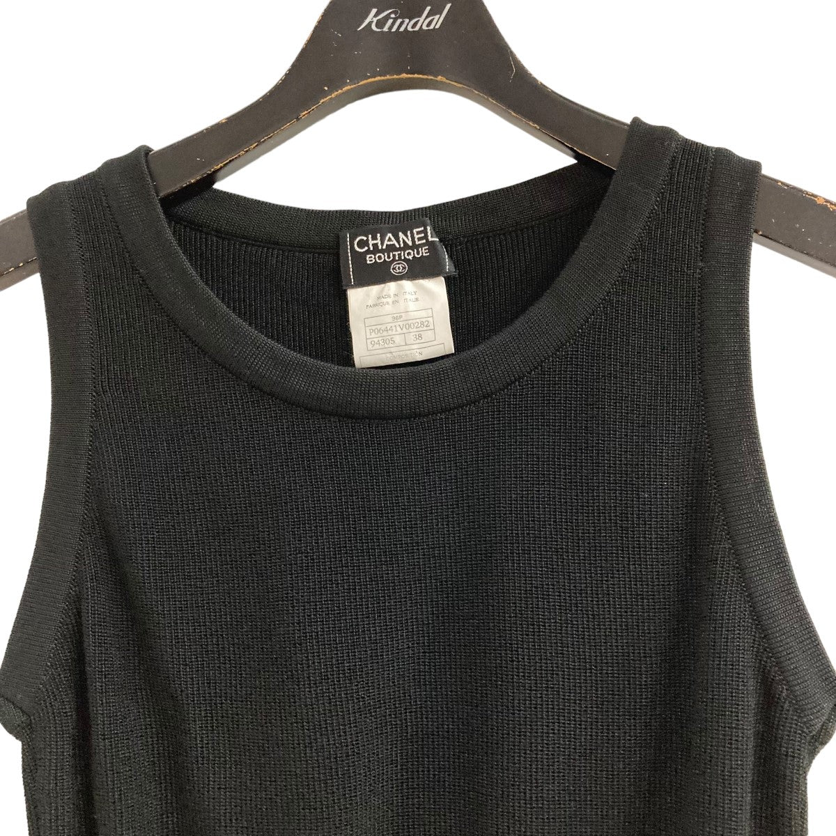 CHANEL ノースリーブニットトップP06441V00282 の古着・中古アイテム