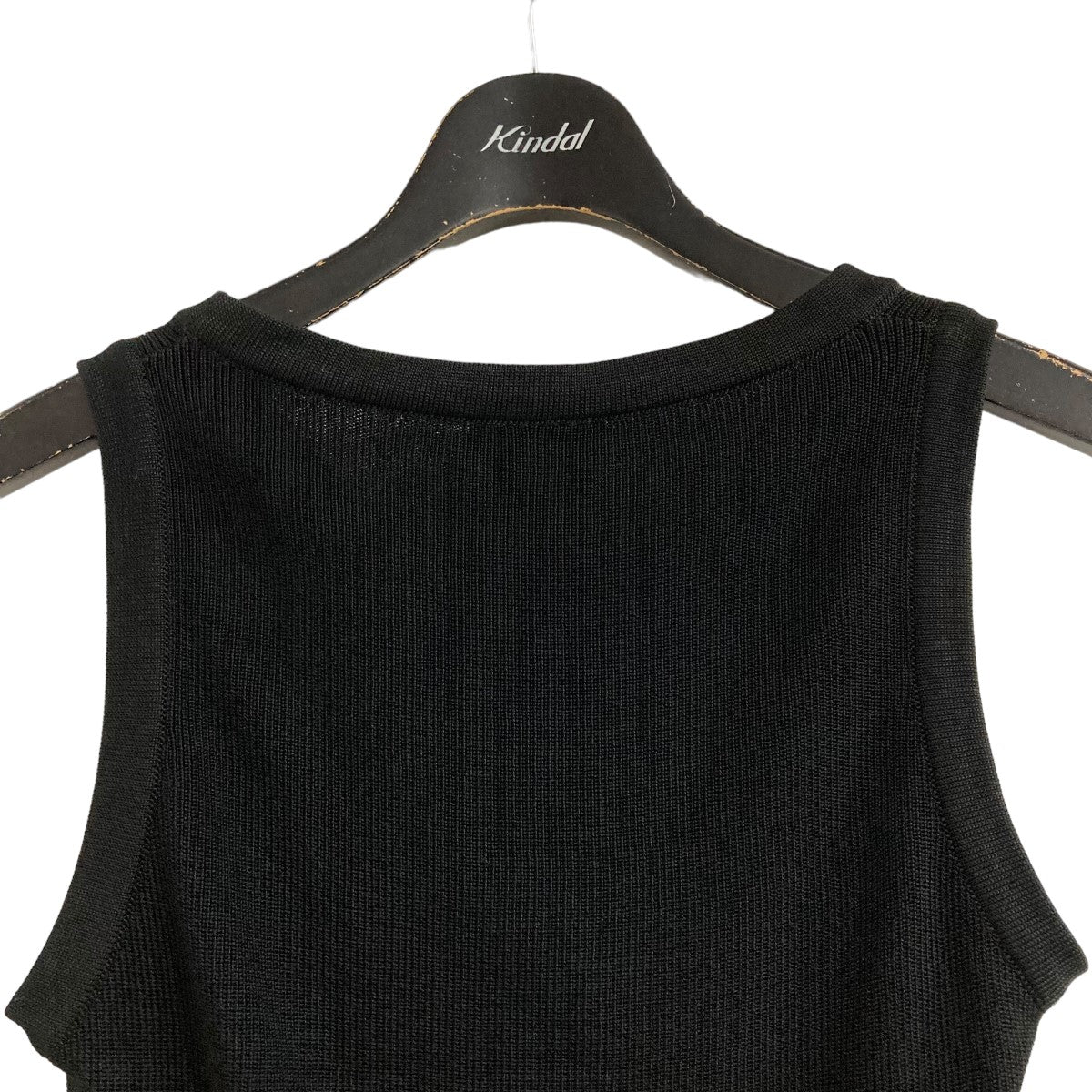 CHANEL ノースリーブニットトップP06441V00282 の古着・中古アイテム