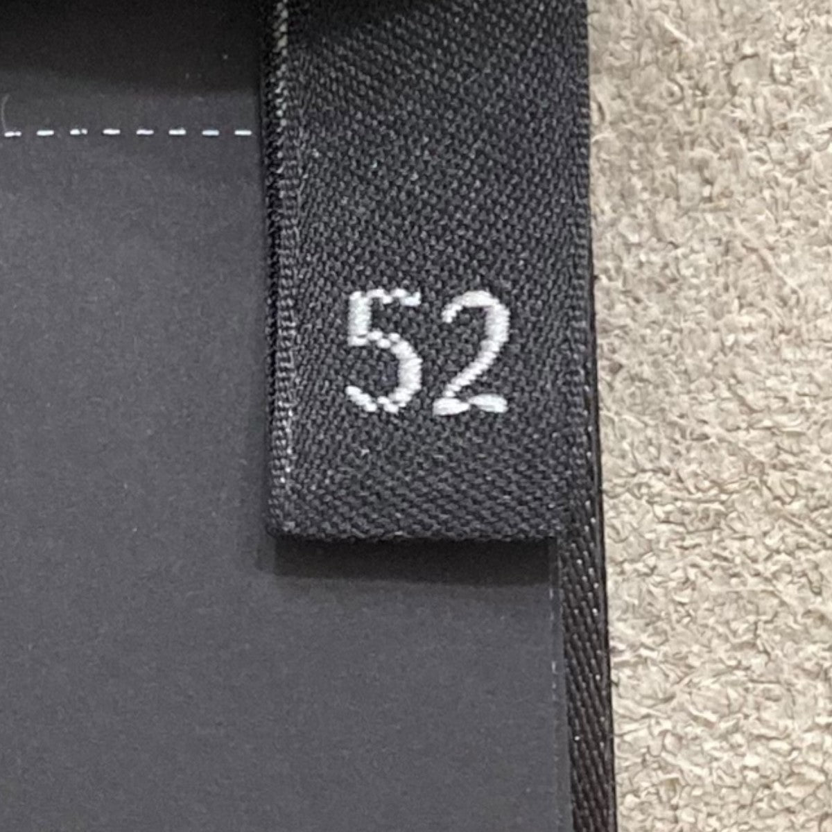 PRADA ネクタイトラベルケース レザー アイボリー メンズ