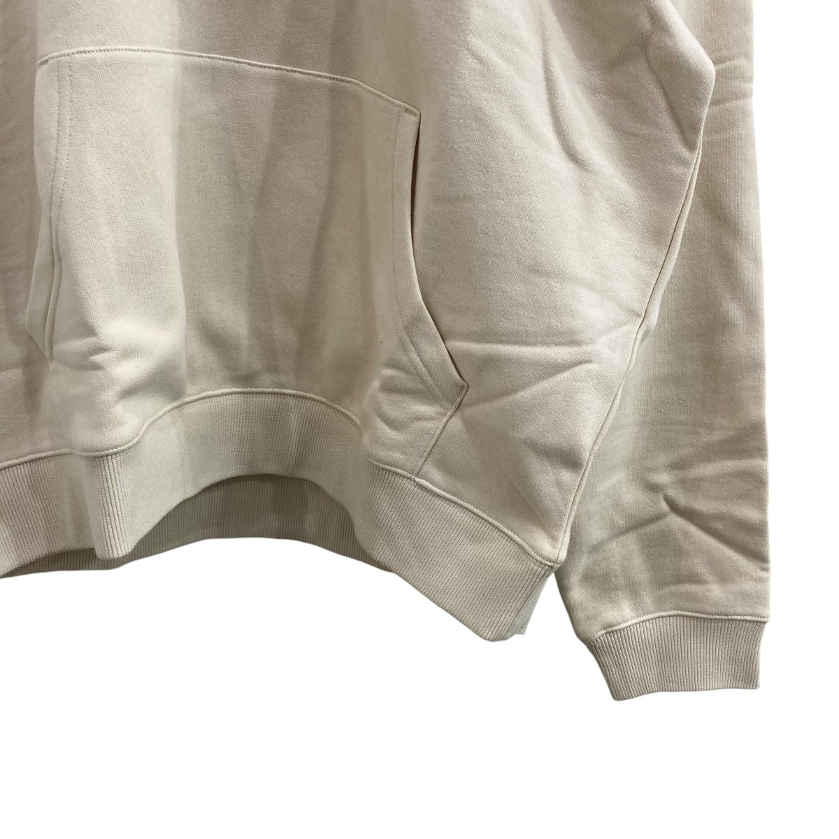 Treats Year Of The Dragon Williams III Hoodieプルオーバーパーカー24-070-066-0002-1-0