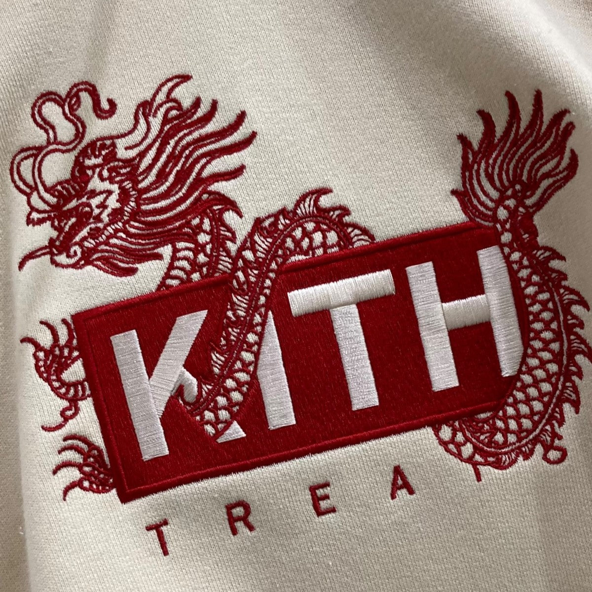 Treats Year Of The Dragon Williams III Hoodieプルオーバーパーカー24-070-066-0002-1-0