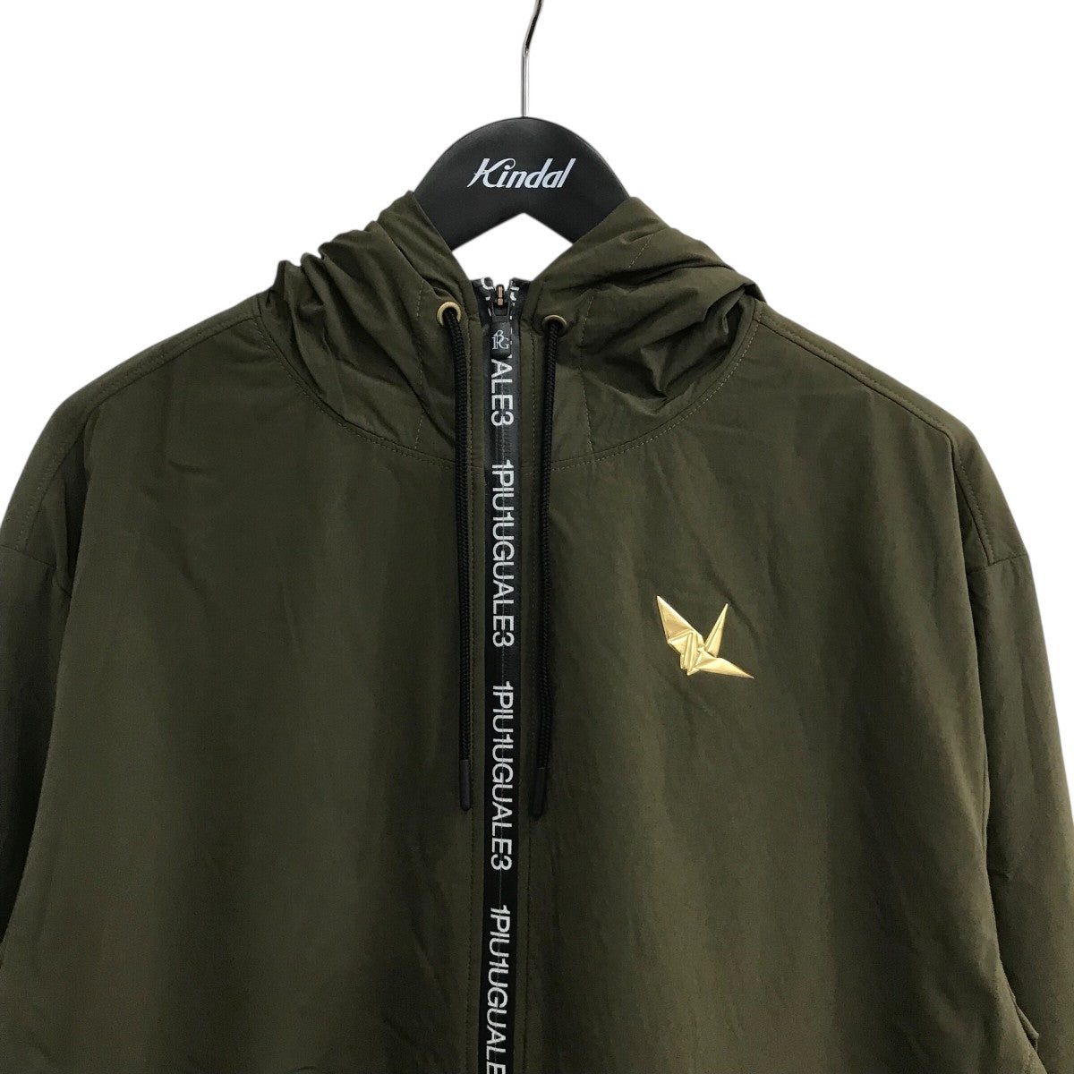 1piu1uguale3(ウノピゥウノウグァーレトレ) マウンテンパーカーGRB085