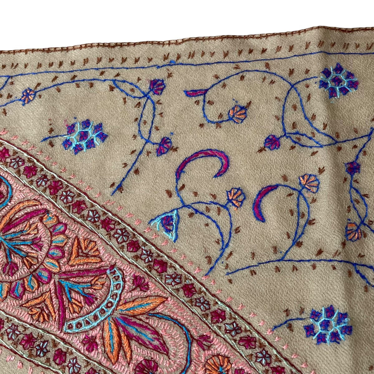 TARA BLANCA エンブロイダリーストール S-WN0074 ベージュ 中古TARA BLANCA タラブランカ 小物 ストール フクロウ