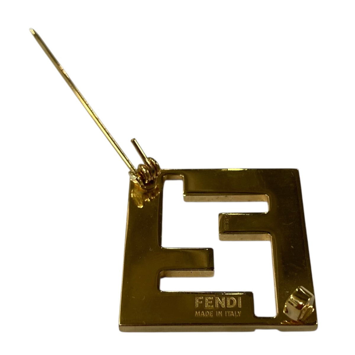 フォーエバー フェンディ ブローチ ホワイトメタル ブローチ フォーエバー フェンディ ブローチ ホワイトメタル ブローチ